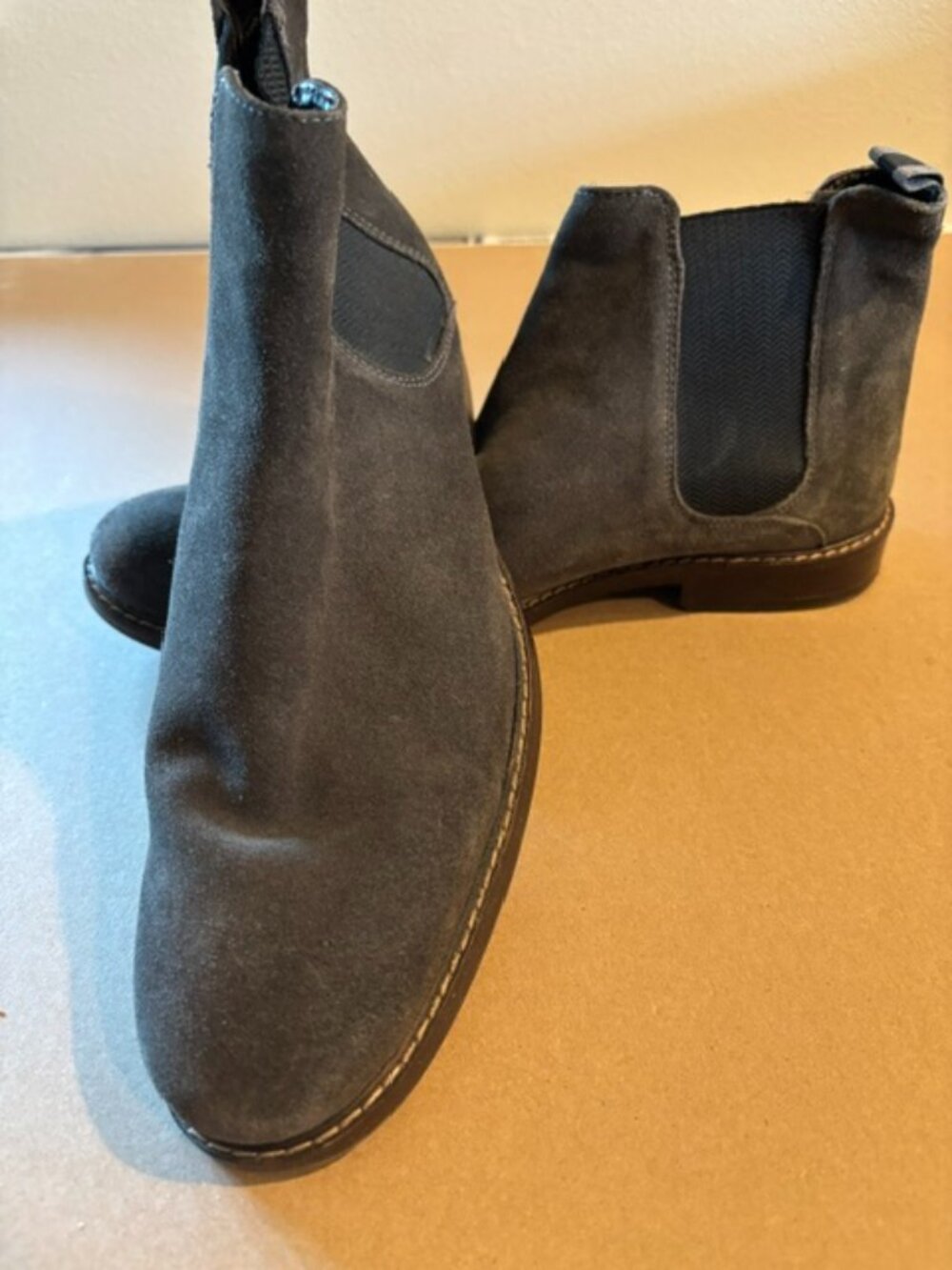 Crown Vintage Men's Leather Suede Boots Size 12 Gray Slip-on Dress or Casual